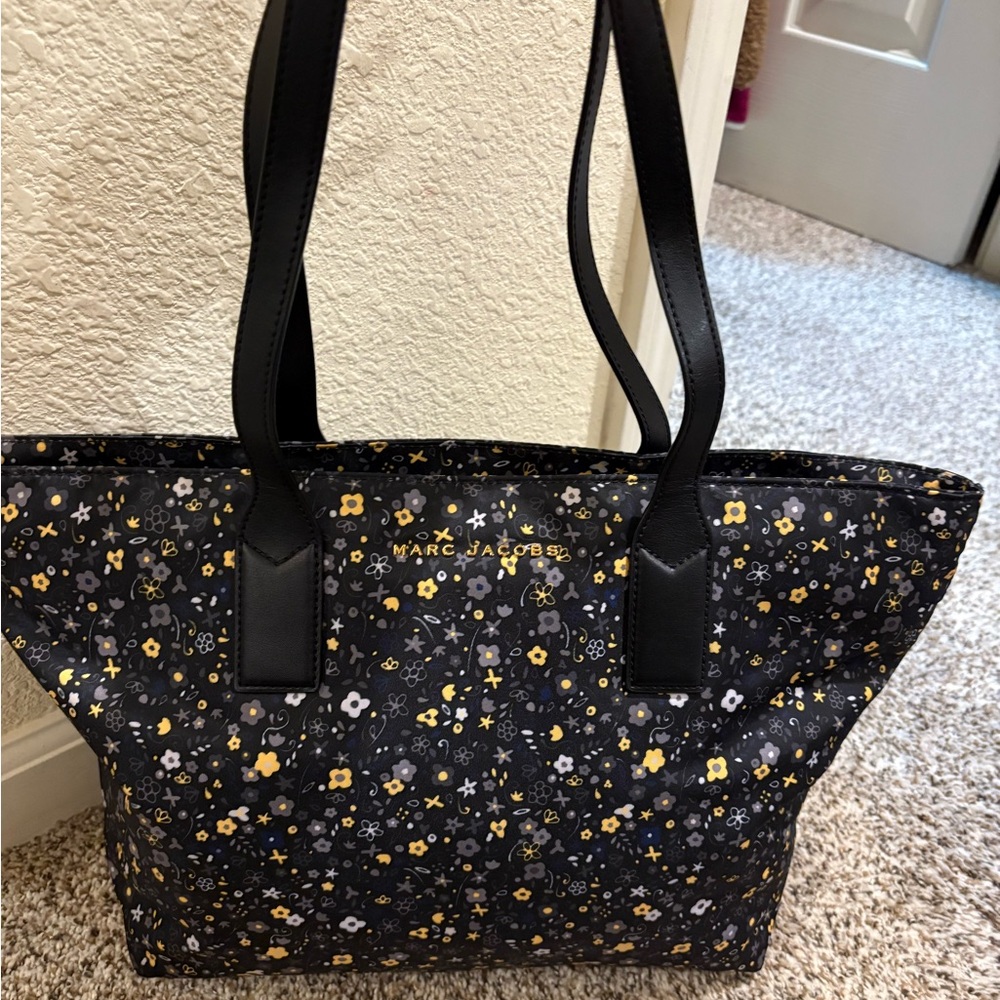 Marc Jacobs Black and Yellow Tote Bag with Durable Handles